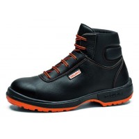 BLACK BOOT WITH ROBUST...